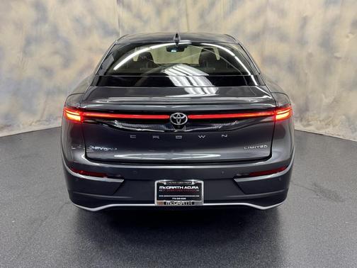 2024 Toyota Crown Limited