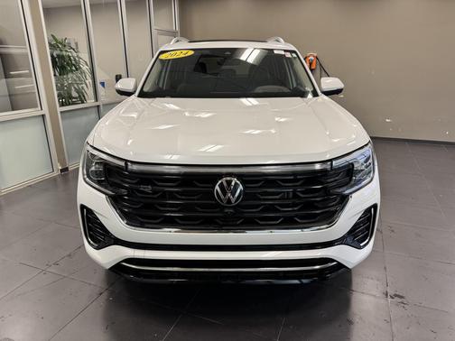 2024 Volkswagen Atlas 2.0T SEL Premium R-Line 4MOTION