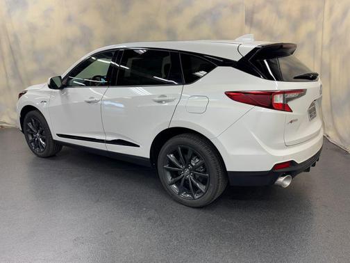 Platinum White Pearl 2026 Acura RDX Base