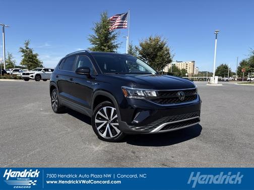 2024 Volkswagen Taos 1.5T SE