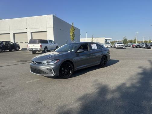 2025 Volkswagen Jetta 1.5T SE