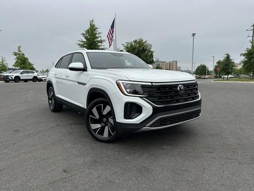 2024 Volkswagen Atlas Cross Sport 2.0T SE w/ Technology