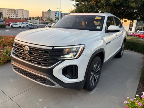 2025 Volkswagen Atlas Cross Sport 2.0T SE