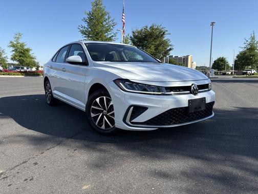 Pure White 2025 Volkswagen Jetta 1.5T S