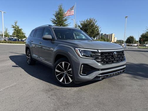 2025 Volkswagen Atlas 2.0T SEL Premium R-Line