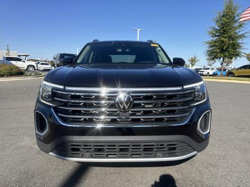 2025 Volkswagen Atlas 2.0T SE
