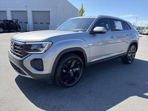 2025 Volkswagen Atlas Cross Sport 2.0T SE w/ Technology