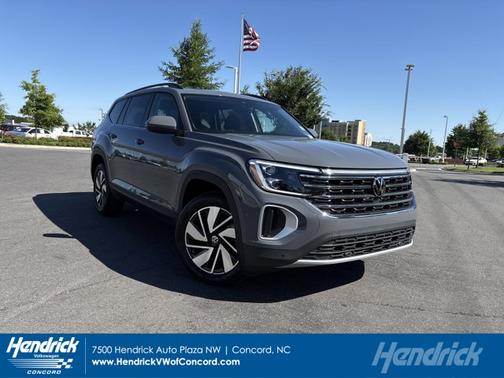 2025 Volkswagen Atlas 2.0T SE w/ Technology