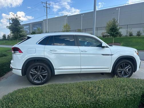 2022 Volkswagen Atlas Cross Sport 3.6 V6 SEL R-Line