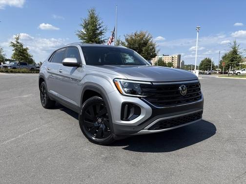 2024 Volkswagen Atlas Cross Sport 2.0T SE w/ Technology