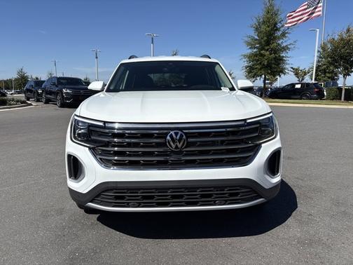 2025 Volkswagen Atlas 2.0T SE w/ Technology