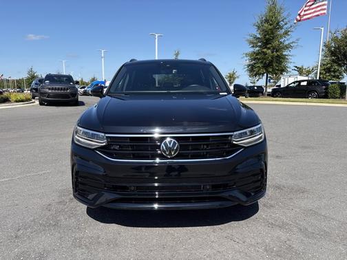 2024 Volkswagen Tiguan 2.0T SE R-Line Black