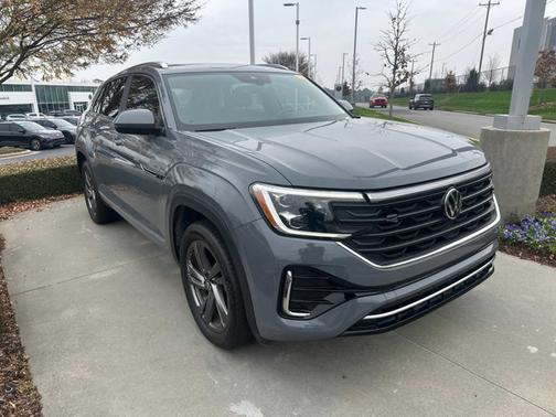 2024 Volkswagen Atlas Cross Sport 2.0T SEL R-Line