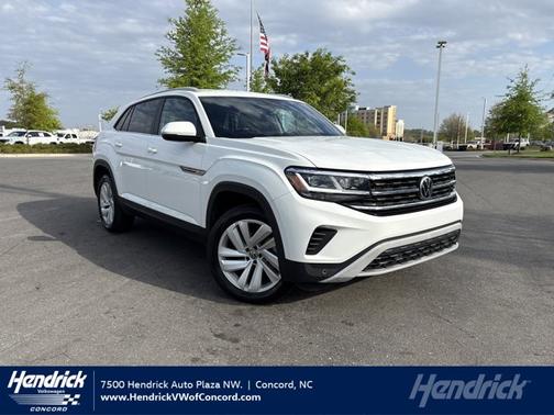 Pure White 2022 Volkswagen Atlas Cross Sport 3.6 V6 SE w/ Technology