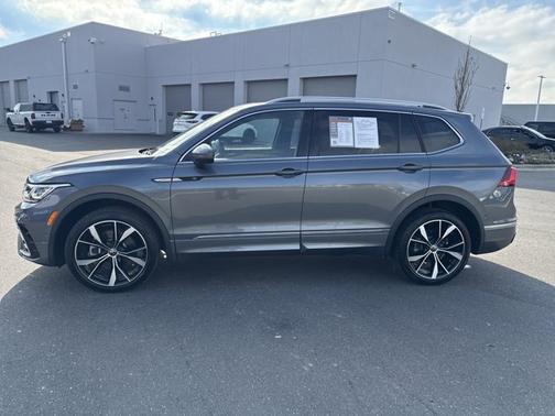 2024 Volkswagen Tiguan 2.0T SEL R-Line