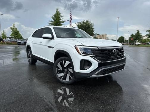 2024 Volkswagen Atlas Cross Sport 2.0T SE w/ Technology