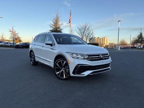 2024 Volkswagen Tiguan 2.0T SEL R-Line