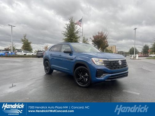 2025 Volkswagen Atlas Cross Sport 2.0T SEL R-Line Black