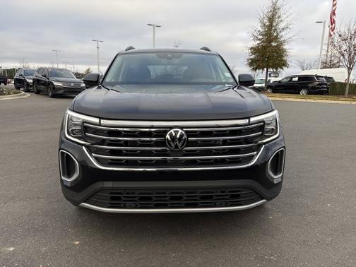 2025 Volkswagen Atlas 2.0T SE w/ Technology