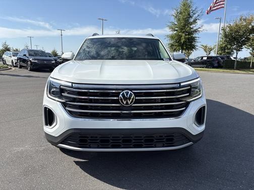 2025 Volkswagen Atlas 2.0T SE