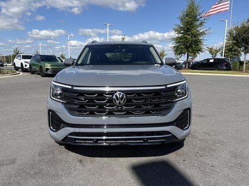 2025 Volkswagen Atlas 2.0T SEL Premium R-Line