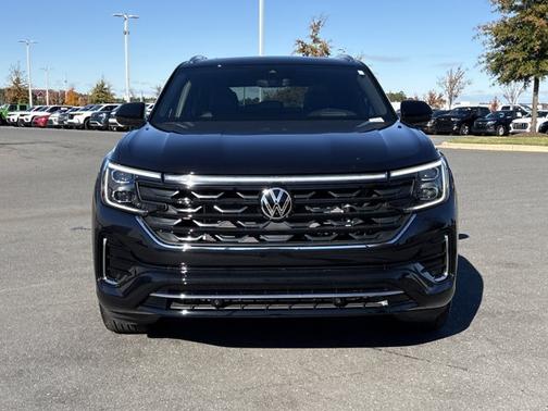 2024 Volkswagen Atlas Cross Sport 2.0T SEL R-Line