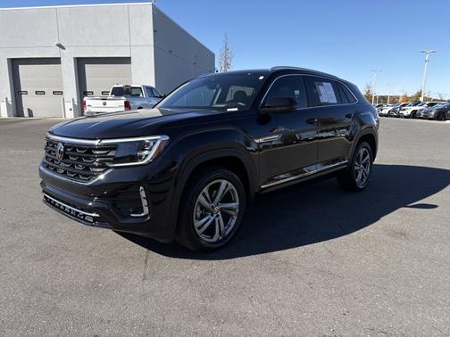 2024 Volkswagen Atlas Cross Sport 2.0T SEL R-Line
