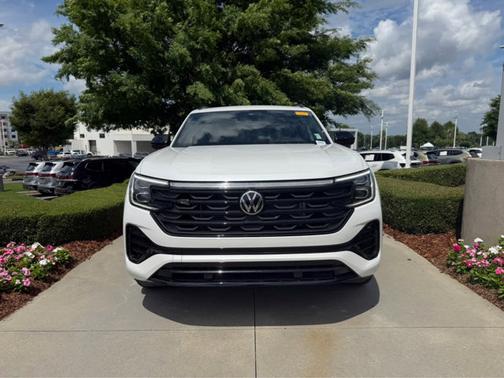 Opal White Pearl 2026 Volkswagen Atlas Cross Sport 2.0T SEL R-Line Black