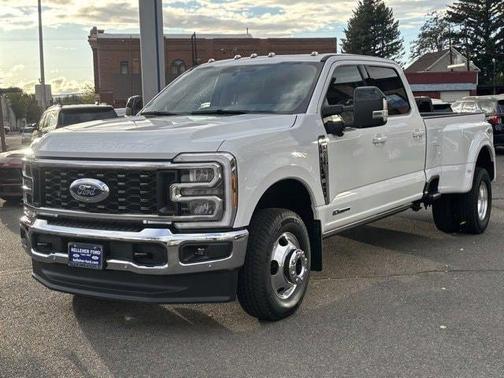 2025 Ford F-350 Lariat Super Duty