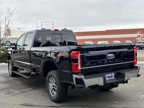2025 Ford F-350 Lariat Super Duty