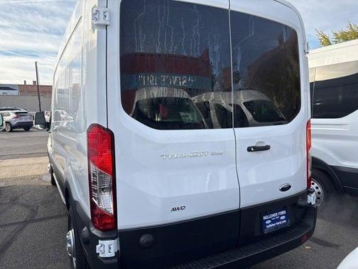 2025 Ford Transit-250 148 WB Medium Roof Cargo