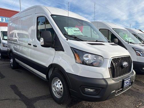 2025 Ford Transit-250 148 WB Medium Roof Cargo