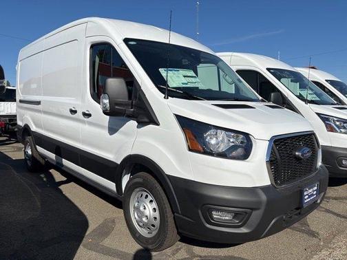 2025 Ford Transit-250 148 WB Medium Roof Cargo