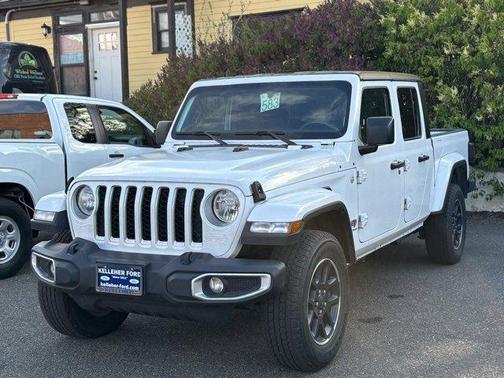 2023 Jeep Gladiator Overland