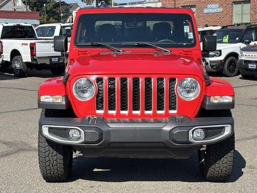 2023 Jeep Gladiator Overland