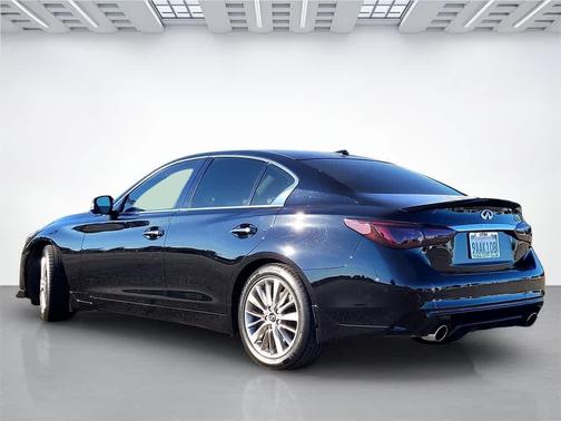 2022 INFINITI Q50 LUXE