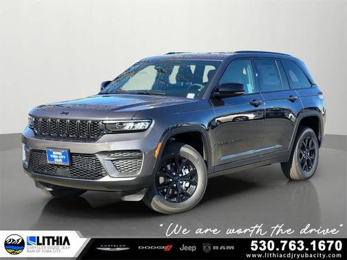 2025 Jeep Grand Cherokee Laredo