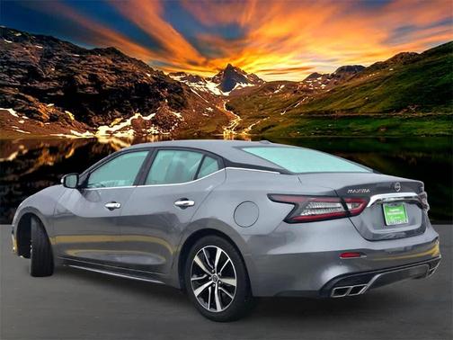 2023 Nissan Maxima SV