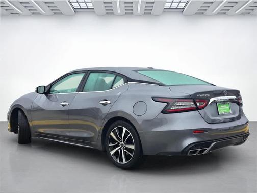 2023 Nissan Maxima SV