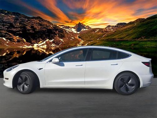 2020 Tesla Model 3 Long Range