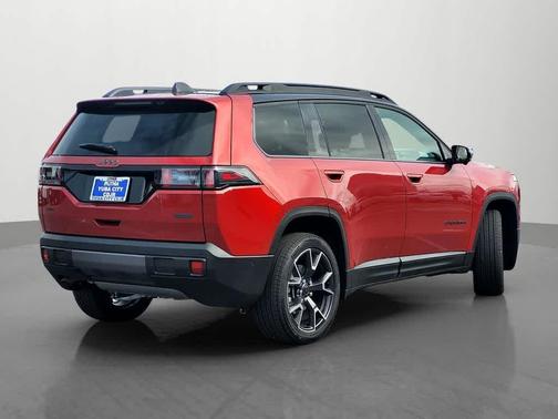 2026 Jeep Cherokee Overland