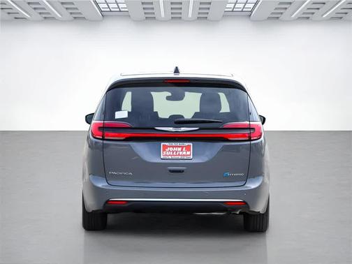 2023 Chrysler Pacifica Hybrid Limited