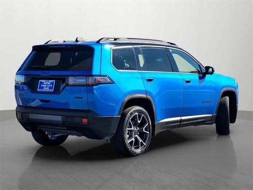 2026 Jeep Cherokee Overland