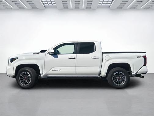 2024 Toyota Tacoma Hybrid TRD