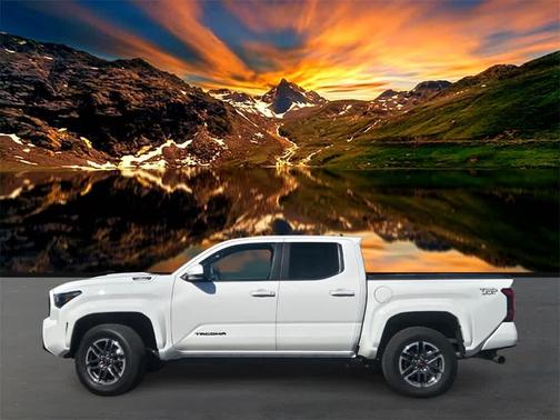 2024 Toyota Tacoma Hybrid TRD