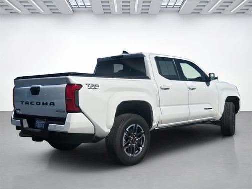 2024 Toyota Tacoma Hybrid TRD