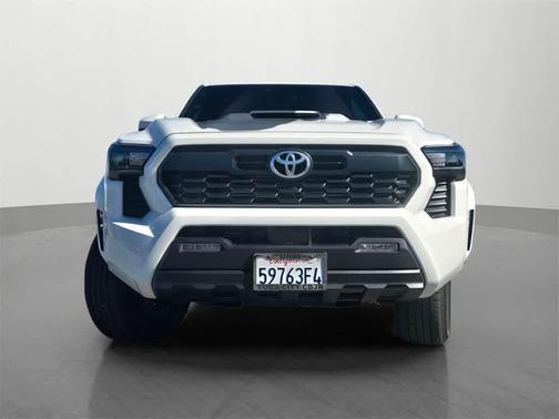 2024 Toyota Tacoma Hybrid TRD