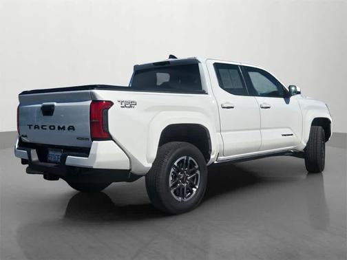 2024 Toyota Tacoma Hybrid TRD