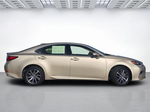 2018 Lexus ES 300h Base