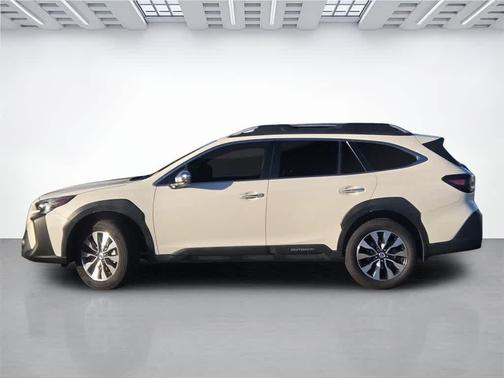 2023 Subaru Outback Touring